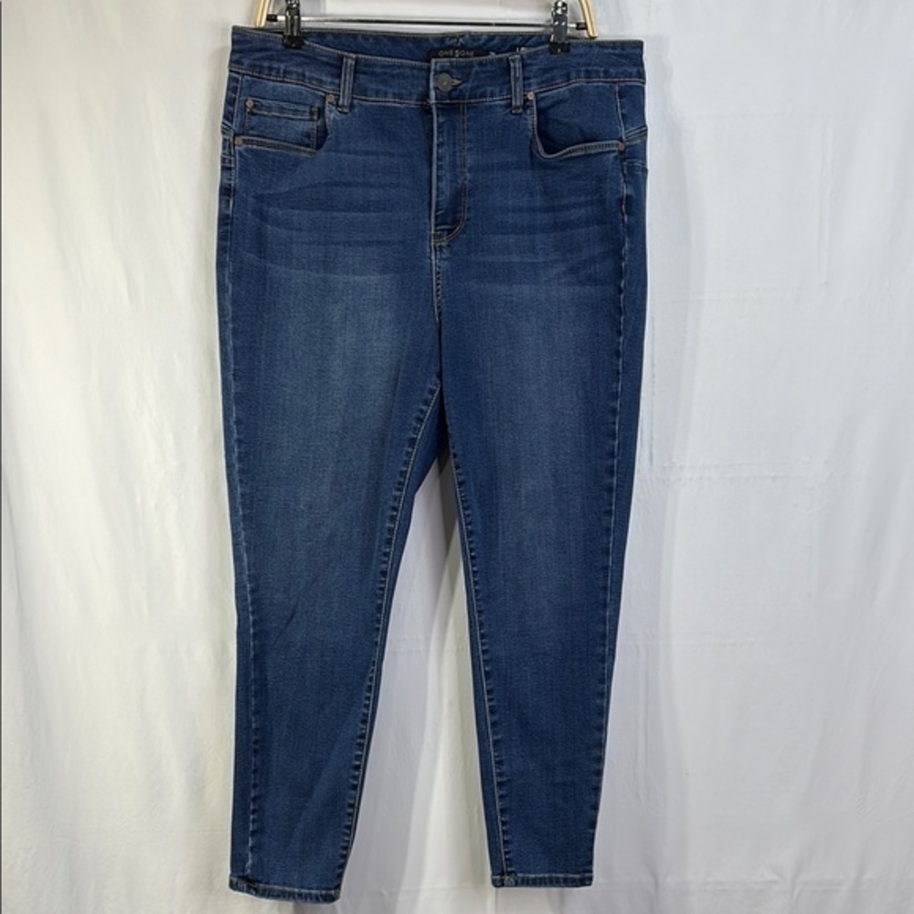 🥖 one 5 one bombshell fit  medium wash jeans